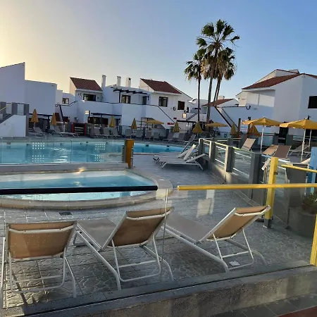 Poema De Liria Apartmán *